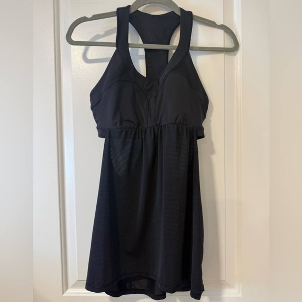 Lululemon Athletica Black Racerback Tank with Built In-Bra Size- 10